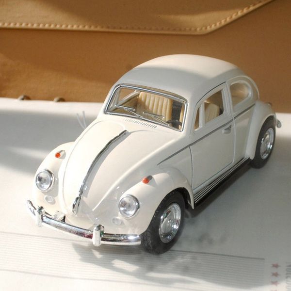 Objetos decorativos Figuras est Llegada Retro Vintage Beetle Diecast Tire hacia atrás Modelo de coche Juguete para niños Regalo Decoración Figuras lindas Miniaturas Decoración 230422