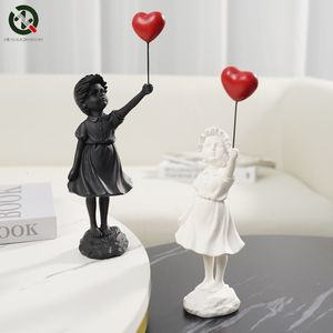 Objets décoratifs Figurines Ballon Volant Fille Figurine Banksy Home Decor Art Moderne Sculpture Résine Figure Artisanat Ornement Collection Statue 230802