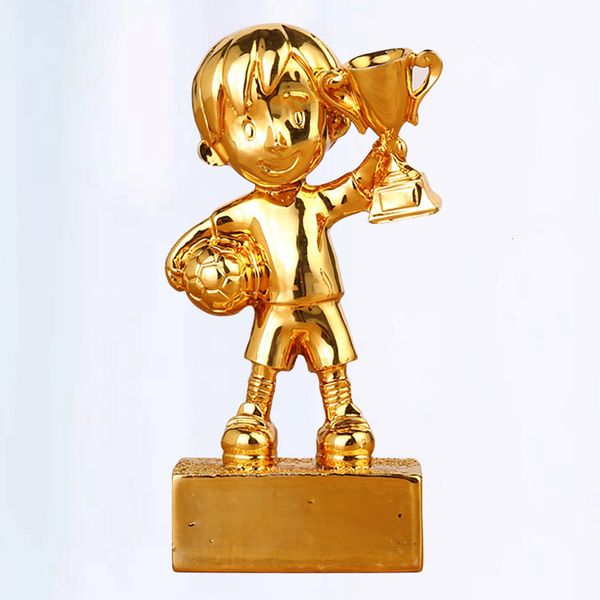 Objets décoratifs Figurines Football Gift Party Award Trophy Soccer Cup Desktop Ornement Trophées 230818