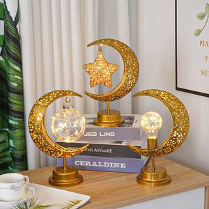 Objets décoratifs Figurines Gold Ramadan Moon LED Décoration de lampe pour la maison Metal Ramadan Kareem Décoration lumineuse Eid Mubarak Muslim Eid al Adha Gift 230804