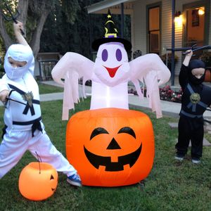 Objets décoratifs Figurines gonflables d'Halloween Citrouille et fantôme avec chapeau de sorcière Lumière LED effrayante pour la décoration de la maison et de la cour extérieure 230901