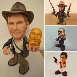 Decoratieve objecten Figurines Handgemaakte beelden van klassieke filmpersonages Mini Movie Character Sculpture for Office Desk Table Decoration Drop 221017