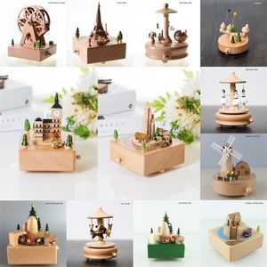 Decoratieve objecten Figurines Home Decor Accessories Kawaii Vintage Chirstmas Jaar retro verjaardag geschenk houten muziekbox carrousel muzikale dozen hand crank 220930