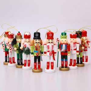 Objets décoratifs Figurines Accessoires de décoration de maison Christmas Noix Clip de marionnettes Soldats mis sur un petit ensemble en bois décorations pour la maison 230920