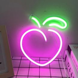 Decoratieve objecten Beeldjes Led Peach Neon Light Sign Game Wing Neon Sign Licht voor kamer Home Decor Pub Party Wedding Wall Decor Night Lamp Nieuwigheid Verlichting 230804