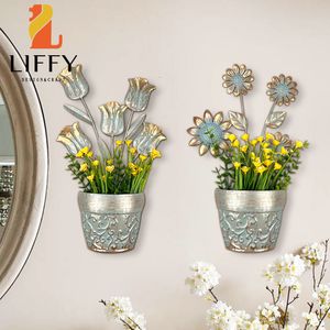 Decoratieve objecten Beeldjes LIFFY Metaal Bloem Muurkunst Handhangende bloem Wanddecoratie Ambachten Sculptuur Geschikt Woonkamer Slaapkamer Warm cadeau 230926