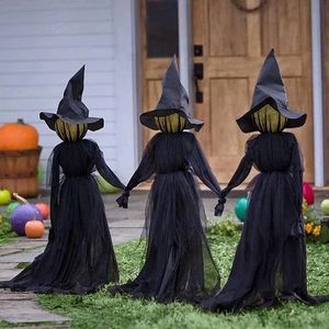 Objets décoratifs Figurines de sorcières lumineuses avec piquets Décorations d'Halloween en plein air tenant la main criant son activé capteur décor 230901