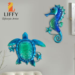 Objets décoratifs Figurines Tortue de mer bleue en métal Hippocampe avec art mural en verre pour objets décoratifs pour la maison Sculpture Statue de salon salle de bain piscine 230926