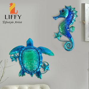 Decoratieve objecten beeldjes metaal blauw schildpad zeepaardje met glazen wandkunst voor thuis decoratief oceaanthema sculptuur standbeeld van woonkamer badkamer zwembad 231030