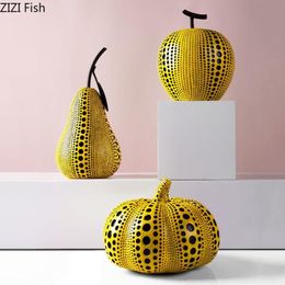 Objets décoratifs Figurines minimaliste Fruit Statue ornements jaune pomme poire citrouille résine bureau parure décoration de la maison Ac175m