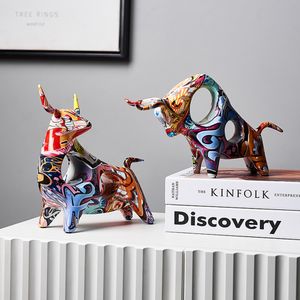 Objets décoratifs Figurines Art Moderne Graffiti Vache Miniature Ornement pour Intérieur Maison Salon Décor Bureau Accessoires Statues et Sculptures 220928