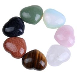 Decoratieve objecten Beeldjes Natuurlijke Crystal Heart Stone Minerales Bergkristal Piedras Chakras Spirituele Meditatie Engel Cristais Decorac