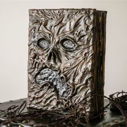 Decoratieve objecten Beeldjes Necronomicon Dark Magic Book Demon Evil Dead Summon Book Altaar Ceremonie Prop Boekencollectie Woonkamer Desktop Decoration 230530