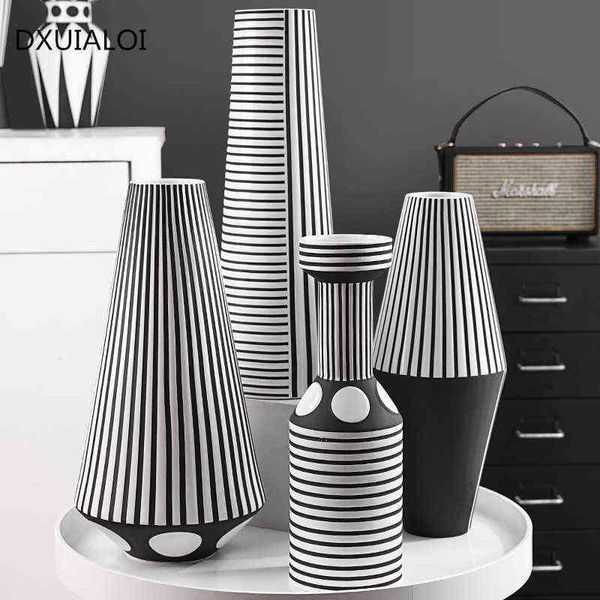 Objets décoratifs Figurines Nordique noir et blanc rayé vase en céramique créatif ornements artisanaux géométriques accessoires de décoration de chambre décor à la maison T220902