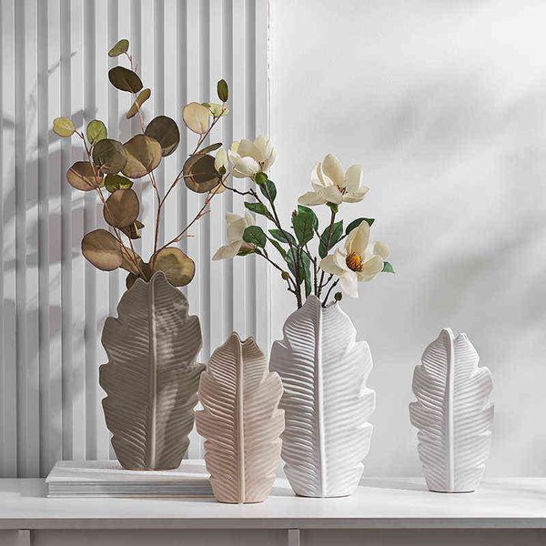 Objets décoratifs Figurines Nordic Ins Wind Vase à fleurs en céramique Salon minimaliste moderne Meuble TV Décor à la maison Fleurs séchées Vases décoratifs T220902
