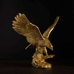 Decoratieve objecten Figurines Northeuins American Resin Golden Eagle Standbeeld Art Animal Model Collectie Ornament Home Office Desktop Feng Shui Decor Figurines T24