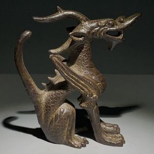 Objets décoratifs Figurines Ancien Objet Petit Curio Chinois Bronze Animal Licorne Bête Kylin Chi-lin Qilin Statue Mascotte Chambre Décor Maison Accessoires Cadeau 230718