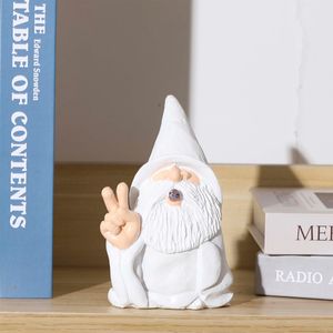 Oggetti decorativi Figurine Anziani che fumano Ornamenti in resina 230919