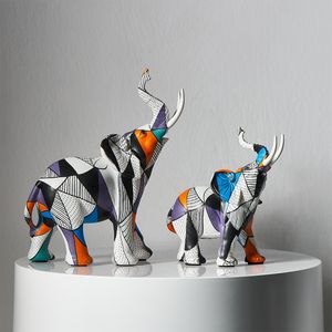 Decoratieve objecten Figurines schilderen kunst olifant sculpturen moderne decoratie huizen hars standbeeld Nordic woonkamer interieur decor 230815