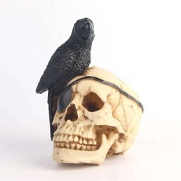 Decoratieve objecten Figurines Raven op schedel Halloween Home Decor Gothic Crow Standue Bird Buching Skelet Figurine Macabre Ossuary Sculpture 220915