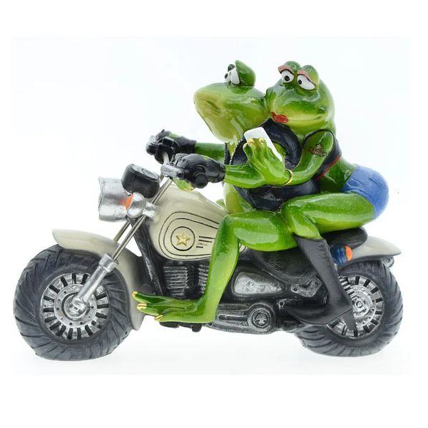 Objets décoratifs Figurines résine amoureux grenouilles monter motos 3D artisanat ornements créatif grenouille modèle maison bureau table décor cadeau 231109