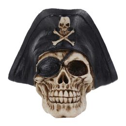 Decoratieve objecten Figurines Hars Pirate Skull Head Standue for Home Creative Crafts Sculpture Halloween Ation 220915