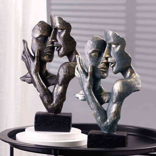 Objets décoratifs Figurines Résine Statue Nordique Rétro Couple Embrasser Décor À La Maison Figurines Doré Romantique Sculpture Salon Décoration Ornements T220902