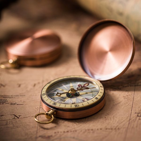 Objets Décoratifs Figurines Rétro Cuivre Boussole Flip Cover Vintage Montre De Poche Camping Randonnée Nautique Marine Survie Pography Props D