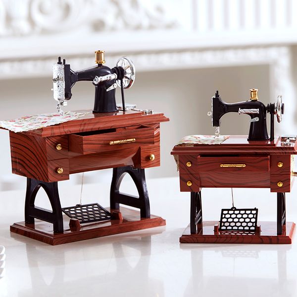 Objets décoratifs Figurines Rétro style européen accessoires pour la maison ornements machine à coudre boîte à musique bibliothèque ameublement cadeaux 230224