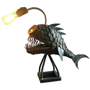 Objets décoratifs Figurines Lampe de table rétro Pêcheur Lumière de poisson avec tête de lampe flexible Lampes de table artistiques pour la maison Bar Café Art de la maison Ornements décoratifs 231212