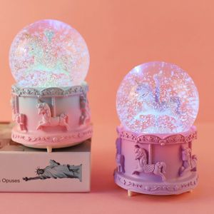 Decoratieve objecten Figurines roteren muziekdoos kristallen bol sneeuwbol sneeuwvlokken huizendecoratie led licht dropship 221206