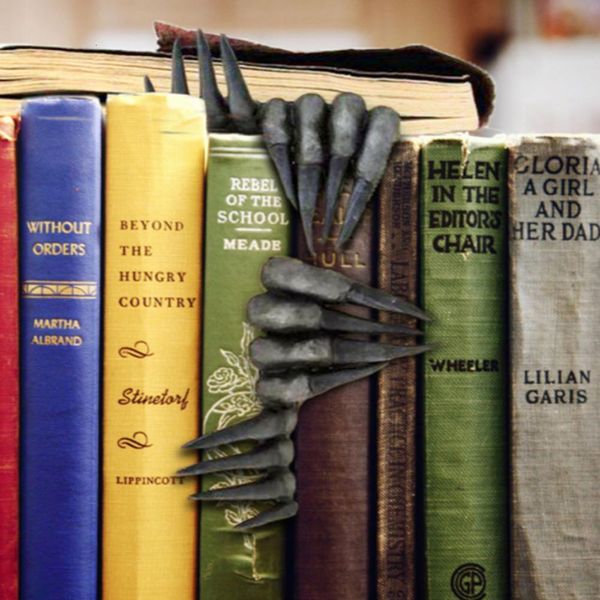 Objetos decorativos Figuras Thriller Marcadores de mano del diablo Marcador de libros de mano de bruja Figuras de arte Adorno de habitación Horror Decoración de Halloween Regalos para niños Amigo 230324