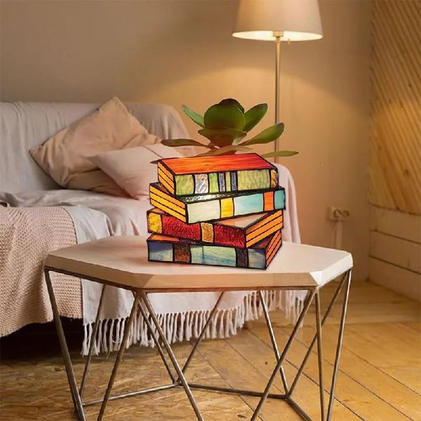 Objetos decorativos Figuritas Lámpara de libro apilada de colores vintage Mesa apilada de vidrio hecha a mano Lámpara de mesita de noche Lámpara de noche pequeña creativa Decoración 231216