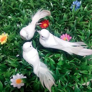 Objets décoratifs Figurines Colombes Blanches Plume Mousse Amant Artificiel Paix Pigeons Oiseaux Maison Jardin Décoration De Mariage Imitation Modèle Noël Po Accessoires 231030