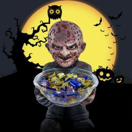 Decoratieve objecten Horrorfilm Gnomes Movie Dwerg Standbeeld Hars Nightmare Gnome Figurine met Candy Bowl Holder Halloween Home Decoration 220928