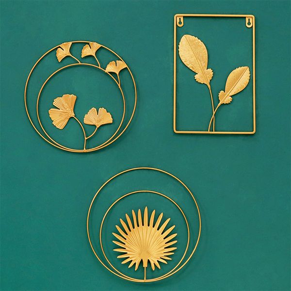 Objetos decorativos, marco decorativo de arte del hierro, hoja de planta de lujo creativa, decoración de pared de hoja de Ginkgo de Metal redonda dorada