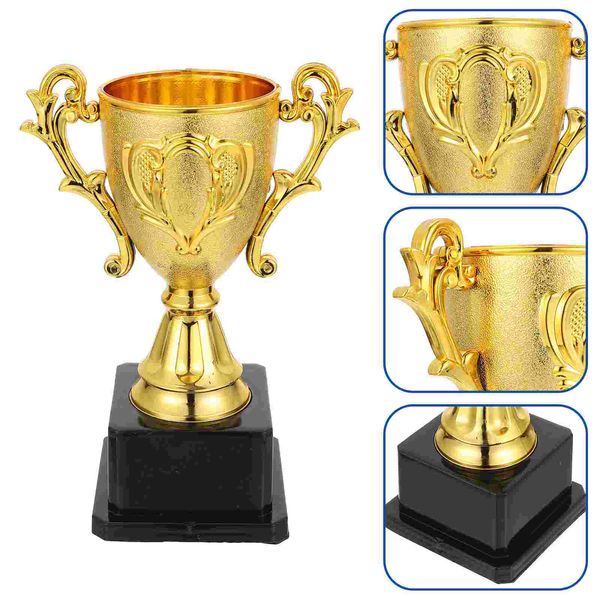 Objetos decorativos Premios de trofeo Golden Desktop Ornaments Kindergarten Kids Competition Premio Copas Grammy 230815