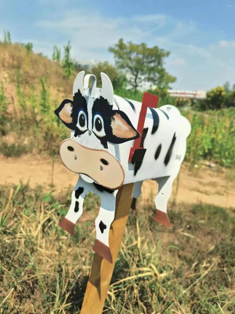 Plaques décoratives lit double lit de vache unique Boîte aux lettres de vache pour les amateurs de cour extérieure