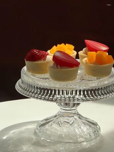 Decoratieve platen Europees Glazen dessert Tabel Ornamenten Wedding Snack Decoratie Display Stand Crystal Cake Plate Licht Luxe koffiebauatie