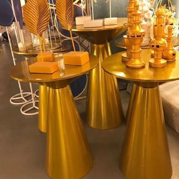 Plaques décoratives Iron Art Mariage Table Conical Table trois pièces Set Creative Dessert Decoration Cake Rack