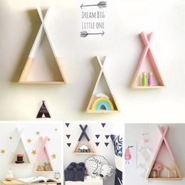 Plaques décoratives Nordic Style Kids Baby Wooden Trigon Storage Livre étagère Triangle Belle couleurs mur suspendu.