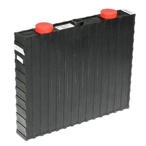 Diepe cyclus super hoge capaciteit prismatische lithium zonnebatterijen 3.2V 300Ah sinopoly lifePo4 batterijcel SP-300AH 100% nieuwe productie voor thuisopslagsysteem