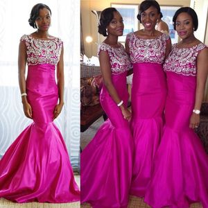 Diep Fuchsia Trouwjurken Sparkly Kralen Applique Mouwloze Mermaid Bruidsmeisjes Jurken Fashion Plus Size Satin Prom Party Jurken