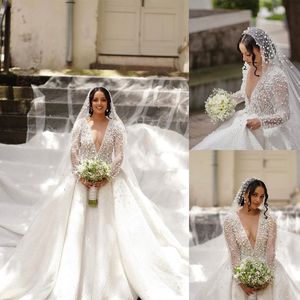 Diepe V-hals A-lijn Trouwjurken Bruidsjurken met volledige mouw Illusie Kant Parels vestidos de novia Custom Made