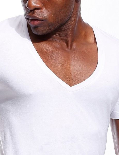 Camiseta con cuello en V profundo para hombre Camiseta con cuello en V ancho y escote en V Camiseta masculina Camiseta interior invisible Modelo Scoop Hem Slim Fit Manga corta CY200515 004