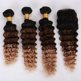 Deep Wave # 1B / 4/27 Honey Blonde Ombre Bundles de cheveux avec fermeture 3Tone Ombre Brésilien Tissage de cheveux humains avec 4x4 Lace Front Closure