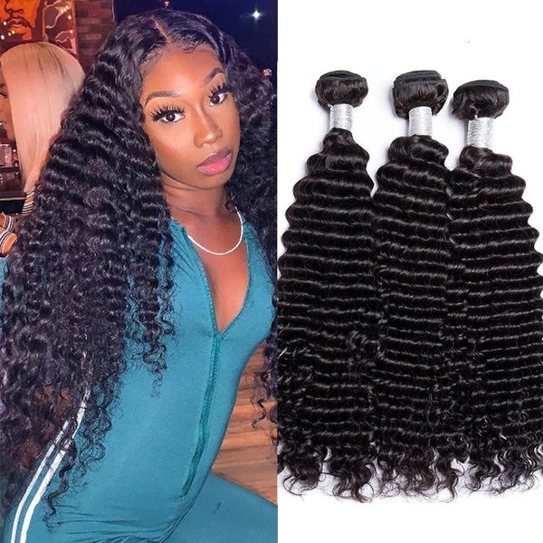 Poules à cheveux des vagues profondes Curly 134 en vente brésilien humain naturel noir tissage s 240408