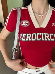 Deeptown American Retro Red Vneck Crop T -Shirt Women 2024 Zomer gestreepte letter Afdrukken Streetwear Egirl Y2K T -stukken Crashed Top 240417