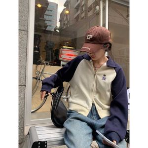 Deeptown Koreaanse Mode Cartoon Geborduurd Crop Jas Vrouwen Harajuku Streetwear Oversize Bomberjacks Patchwork Sweatshirts