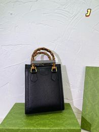 Mini sac fourre-tout en bambou délicat et élégant, classique et durable, le shopping quotidien est une très bonne collocation d'un sac à bandoulière unique